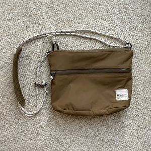Lululemon patch logo crossbody bag, artifact
